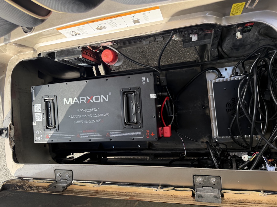 Golf cart with new Marxon lithium battery - fast, light, powerful